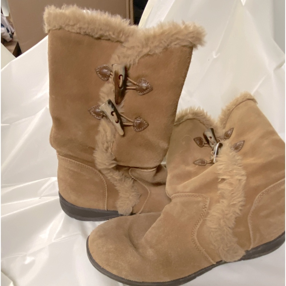 Fur lined calf boots